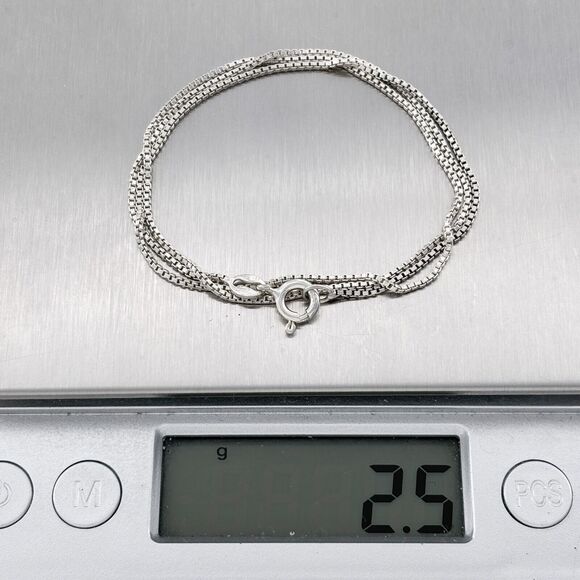 Vintage Italy Sterling Silver 925 1.0mm Box Chain Necklace 16.5" - Picture 3 of 3